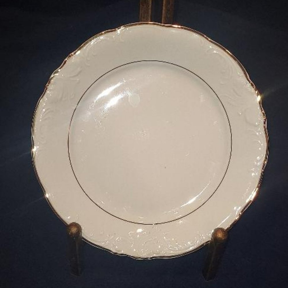 Wawal 12 Inch Dinner Plate.  Casa Oro Collection.  Made in Poland with Gold Trim